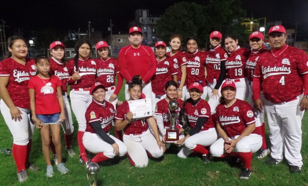 equipo de softbol femenil