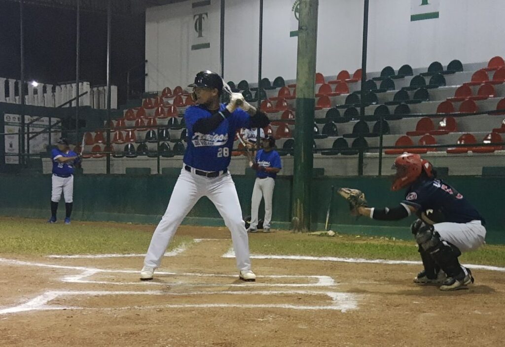 Bateador en el cajón de bateo
