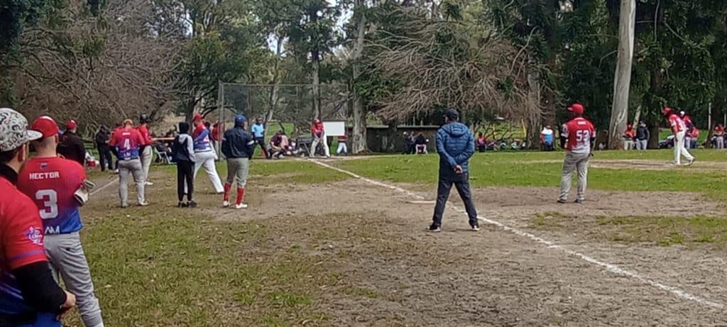 Liga-Uruguay-02-1024x461 Liga de softbol del Uruguay