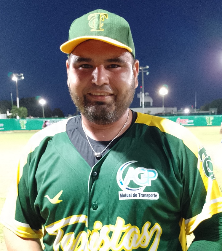 Carlos "Toti" Espada, jugador de Taxistas de Cancún.