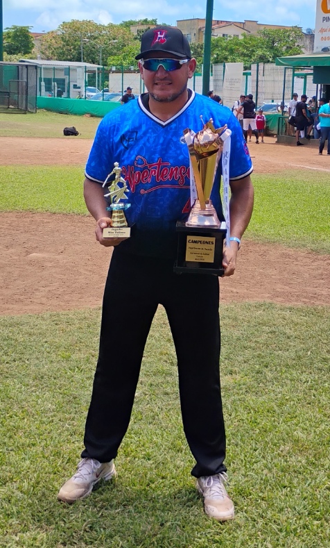 Elkis Chinchilla, MVP del VI Inter de Cancún
