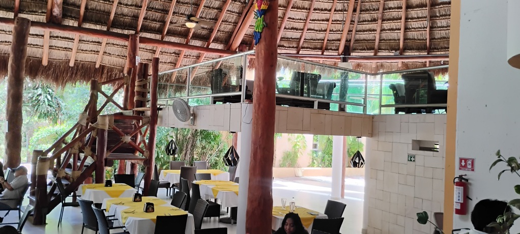 Mezzanine del Restaurante - Hotel Plaza Caribe